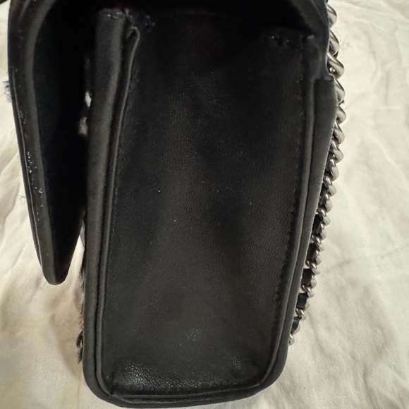 Authentic Tory Burch Fleming Chic Black and Red Tweed Chain Bag - Picture 12 of 15